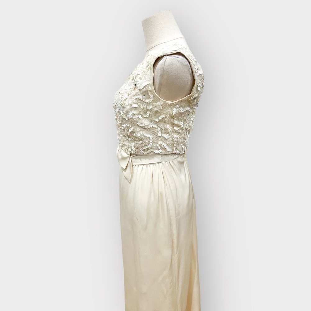 SAKS FIFTH AVENUE Vintage Sequin Crystal Embellished Ivory Bridal Bow Dress - Picture 5 of 9